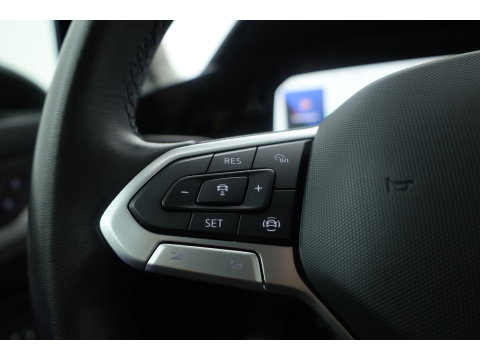 Volkswagen Golf 1.0 eTSI Life Business | Adapt. Cruise | Memory | Massage | Apple CarPlay & Android Auto | Stoel- Stuurverw. |