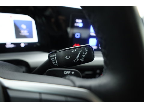 Volkswagen Golf 1.0 eTSI Life Business | Adapt. Cruise | Memory | Massage | Apple CarPlay & Android Auto | Stoel- Stuurverw. |