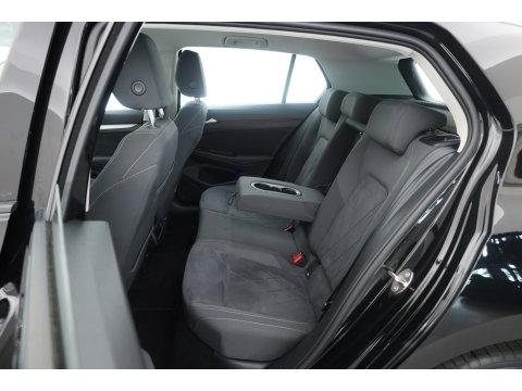 Volkswagen Golf 1.0 eTSI Life Business | Adapt. Cruise | Memory | Massage | Apple CarPlay & Android Auto | Stoel- Stuurverw. |
