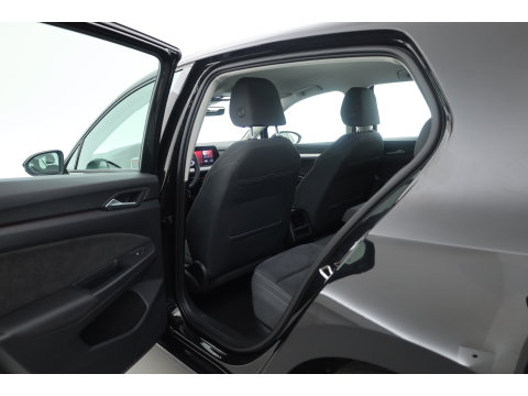 Volkswagen Golf 1.0 eTSI Life Business | Adapt. Cruise | Memory | Massage | Apple CarPlay & Android Auto | Stoel- Stuurverw. |