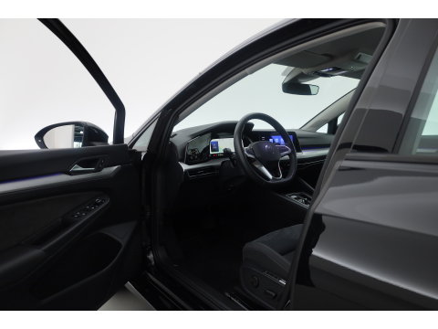 Volkswagen Golf 1.0 eTSI Life Business | Adapt. Cruise | Memory | Massage | Apple CarPlay & Android Auto | Stoel- Stuurverw. |