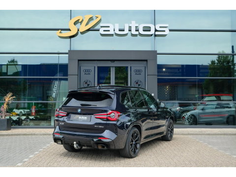 BMW X3 xDrive30e 292pk M-sport High Exe. Panoramadak Laser lampen 360 camera Black edition Sportstoelen leder