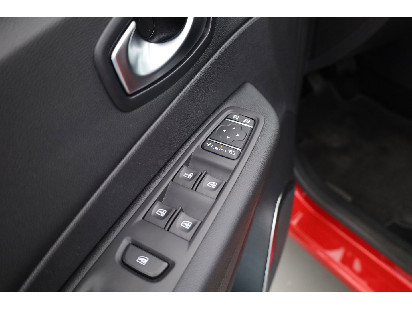 Renault Captur 0.9 TCe Intens | Trekhaak | Cruise Control | Keyless | Camera | Bluetooth | Navi | PDC V+A