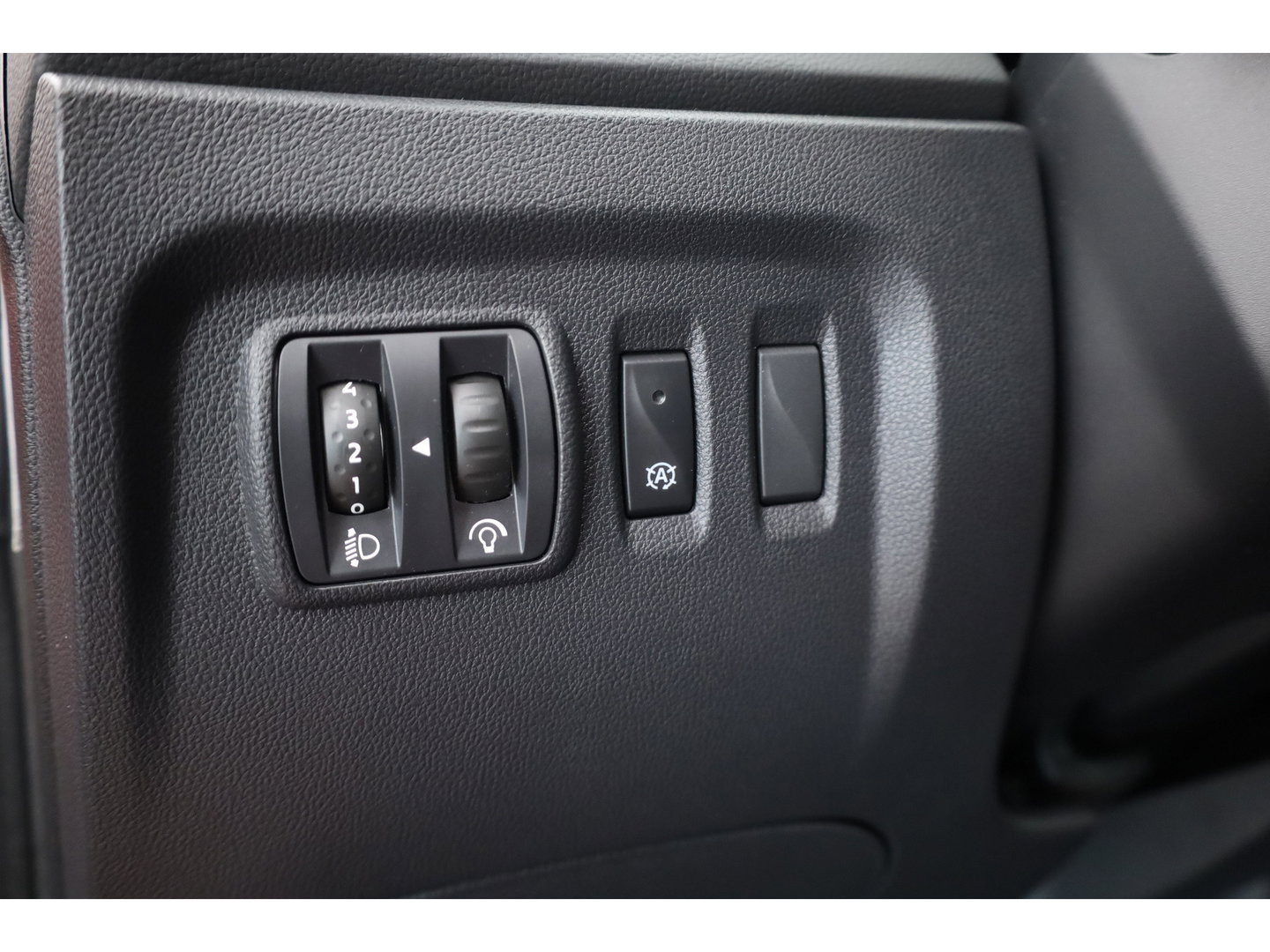 Renault Captur 0.9 TCe Intens | Trekhaak | Cruise Control | Keyless | Camera | Bluetooth | Navi | PDC V+A