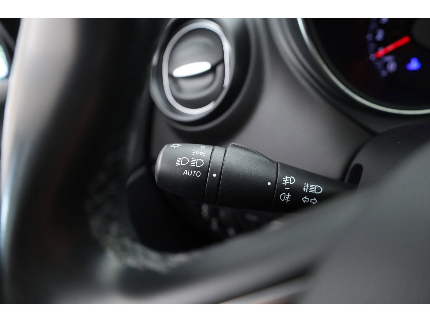 Renault Captur 0.9 TCe Intens | Trekhaak | Cruise Control | Keyless | Camera | Bluetooth | Navi | PDC V+A
