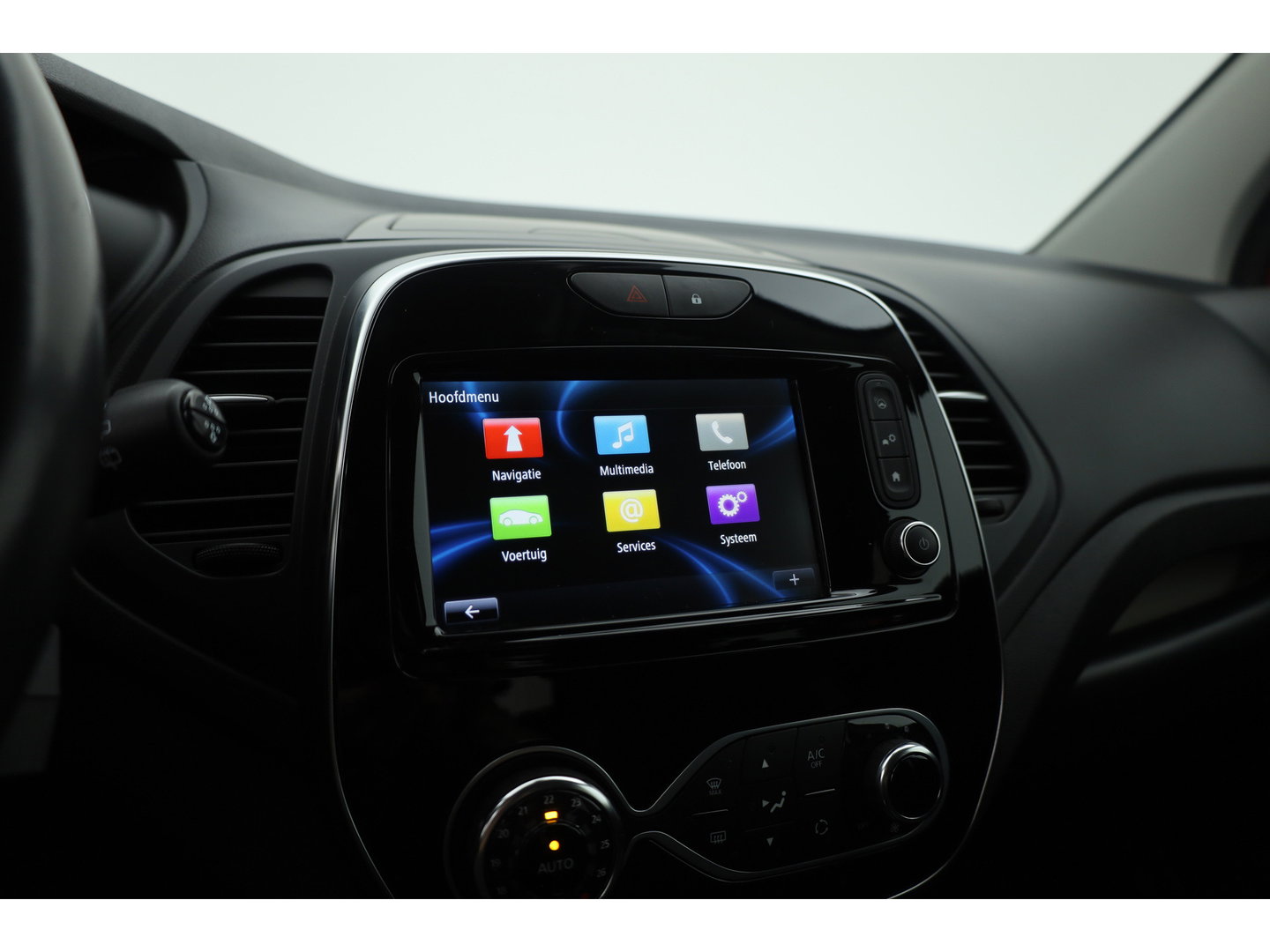 Renault Captur 0.9 TCe Intens | Trekhaak | Cruise Control | Keyless | Camera | Bluetooth | Navi | PDC V+A