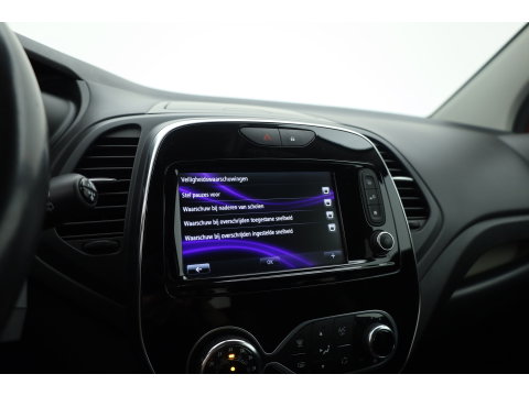 Renault Captur 0.9 TCe Intens | Trekhaak | Cruise Control | Keyless | Camera | Bluetooth | Navi | PDC V+A