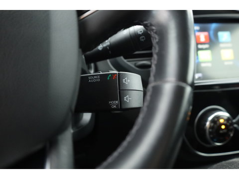 Renault Captur 0.9 TCe Intens | Trekhaak | Cruise Control | Keyless | Camera | Bluetooth | Navi | PDC V+A