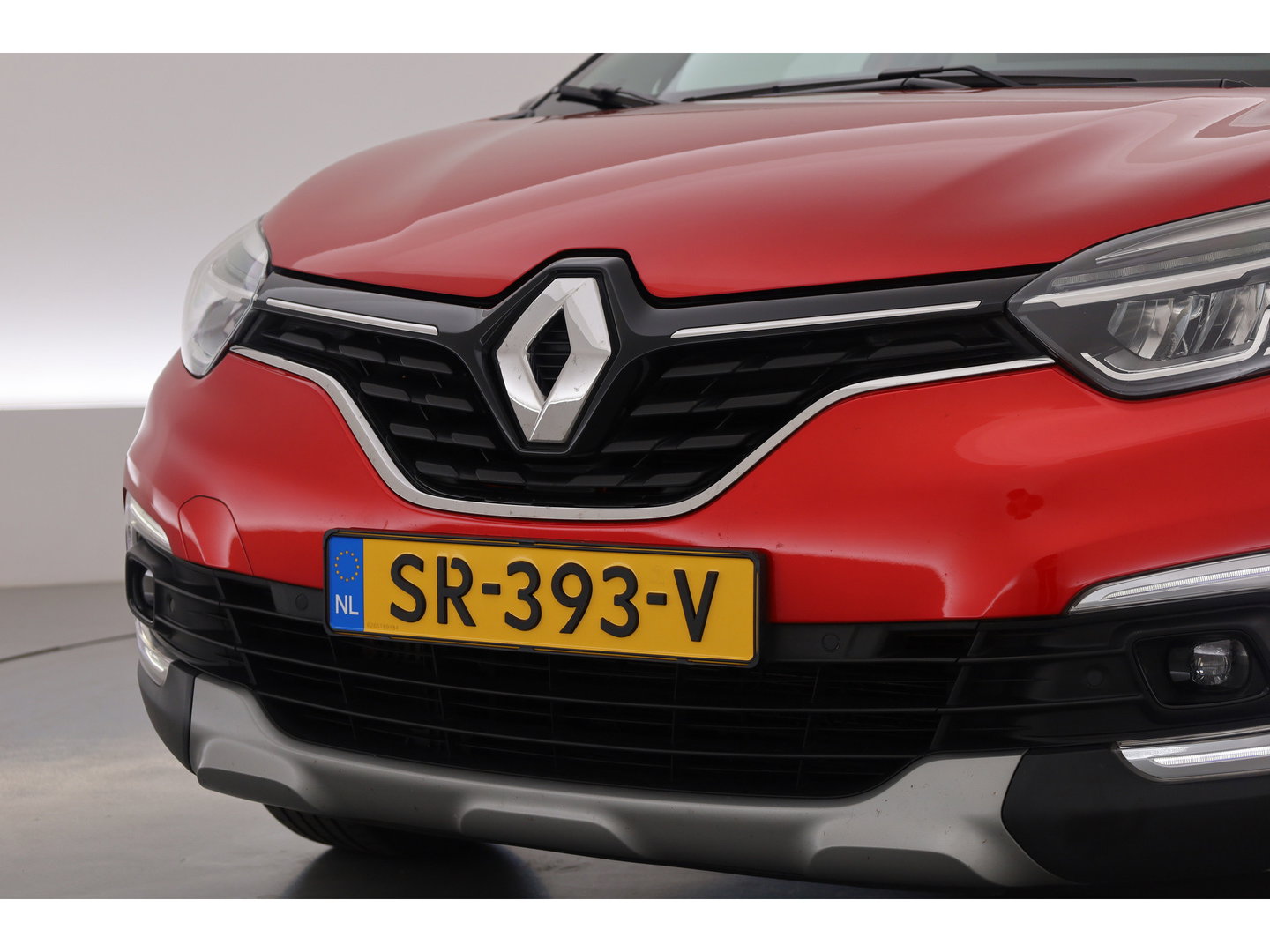 Renault Captur 0.9 TCe Intens | Trekhaak | Cruise Control | Keyless | Camera | Bluetooth | Navi | PDC V+A