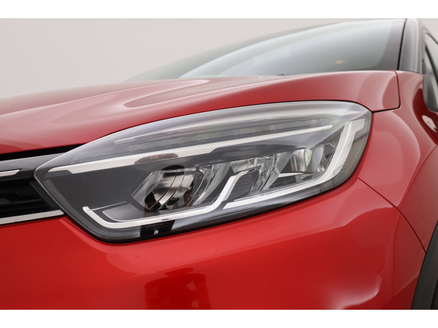 Renault Captur 0.9 TCe Intens | Trekhaak | Cruise Control | Keyless | Camera | Bluetooth | Navi | PDC V+A