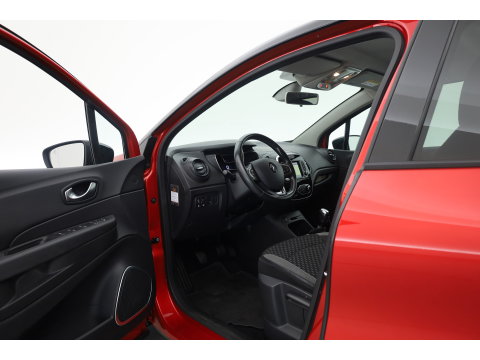 Renault Captur 0.9 TCe Intens | Trekhaak | Cruise Control | Keyless | Camera | Bluetooth | Navi | PDC V+A
