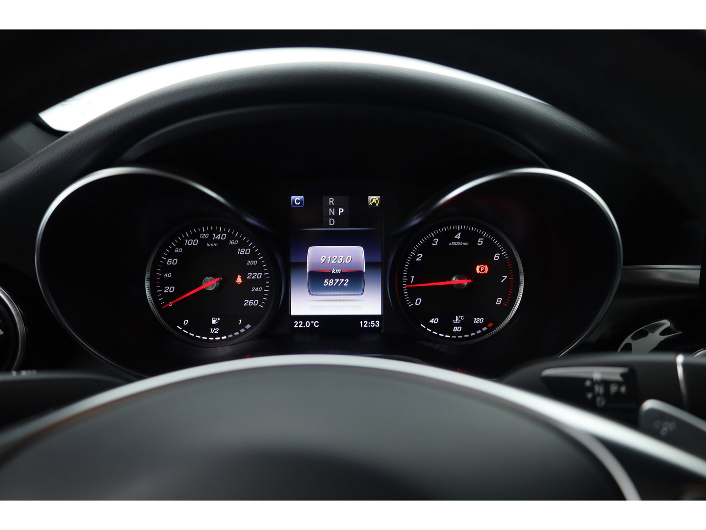 Mercedes-Benz GLC Coupé 250 4MATIC Business Solution AMG | Cruise Control | Memory | Stoelverw. | Camera | Bluetooth | 2400kg Trekgewicht | PDC V+A