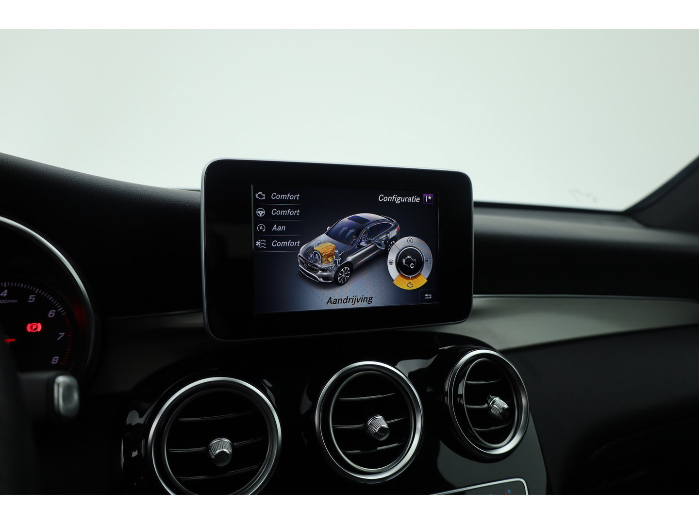 Mercedes-Benz GLC Coupé 250 4MATIC Business Solution AMG | Cruise Control | Memory | Stoelverw. | Camera | Bluetooth | 2400kg Trekgewicht | PDC V+A