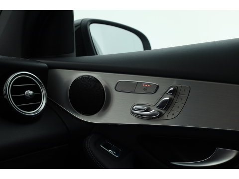 Mercedes-Benz GLC Coupé 250 4MATIC Business Solution AMG | Cruise Control | Memory | Stoelverw. | Camera | Bluetooth | 2400kg Trekgewicht | PDC V+A