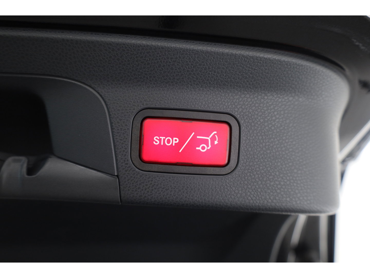 Mercedes-Benz GLC Coupé 250 4MATIC Business Solution AMG | Cruise Control | Memory | Stoelverw. | Camera | Bluetooth | 2400kg Trekgewicht | PDC V+A