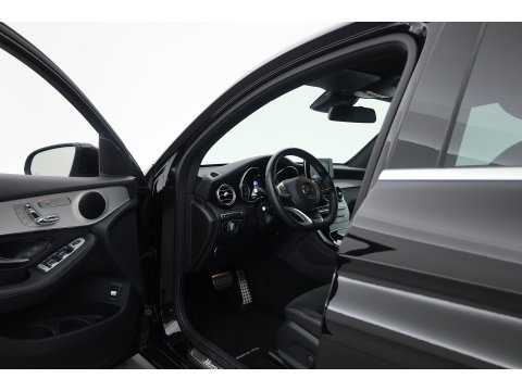 Mercedes-Benz GLC Coupé 250 4MATIC Business Solution AMG | Cruise Control | Memory | Stoelverw. | Camera | Bluetooth | 2400kg Trekgewicht | PDC V+A