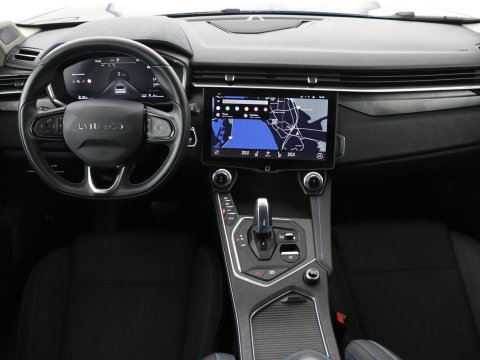 Lynk & Co 01 1.5 SOH 90.1 | Panoramadak | Trekhaak | Infinity by harman | Adaptive cruise | Full LED | Carplay | Camera | Sfeerverlichting | Dodehoek detectie |