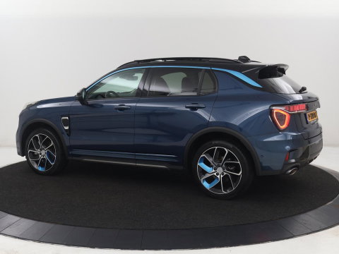 Lynk & Co 01 1.5 SOH 90.1 | Panoramadak | Trekhaak | Infinity by harman | Adaptive cruise | Full LED | Carplay | Camera | Sfeerverlichting | Dodehoek detectie |
