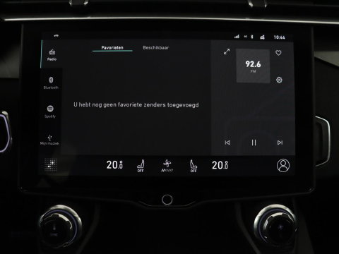 Lynk & Co 01 1.5 SOH 90.1 | Panoramadak | Trekhaak | Infinity by harman | Adaptive cruise | Full LED | Carplay | Camera | Sfeerverlichting | Dodehoek detectie |