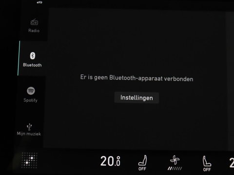 Lynk & Co 01 1.5 SOH 90.1 | Panoramadak | Trekhaak | Infinity by harman | Adaptive cruise | Full LED | Carplay | Camera | Sfeerverlichting | Dodehoek detectie |