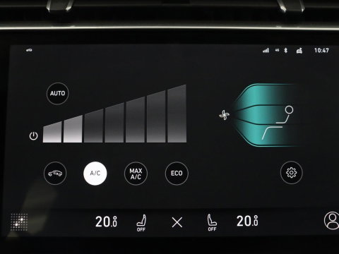 Lynk & Co 01 1.5 SOH 90.1 | Panoramadak | Trekhaak | Infinity by harman | Adaptive cruise | Full LED | Carplay | Camera | Sfeerverlichting | Dodehoek detectie |