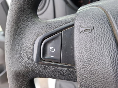 Renault Master T35 2.3 dCi L2H2 AIRCO / CRUISE CONTROLE / IMPERIAL / TREKHAAK / EURO 6