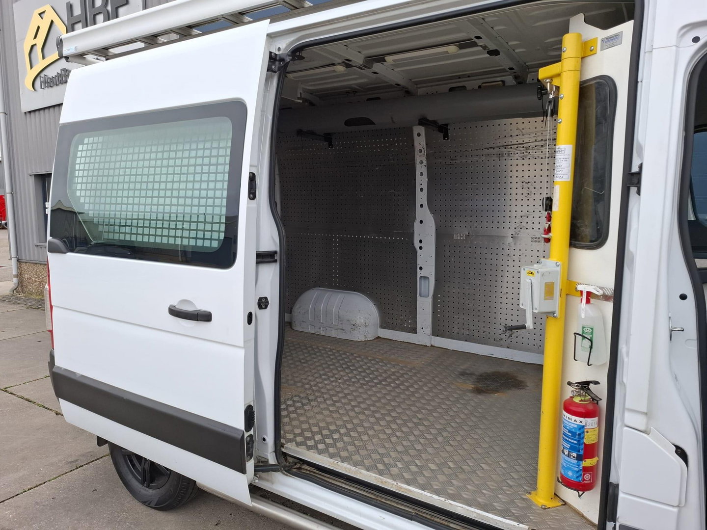 Renault Master T35 2.3 dCi L2H2 AIRCO / CRUISE CONTROLE / IMPERIAL / TREKHAAK / EURO 6