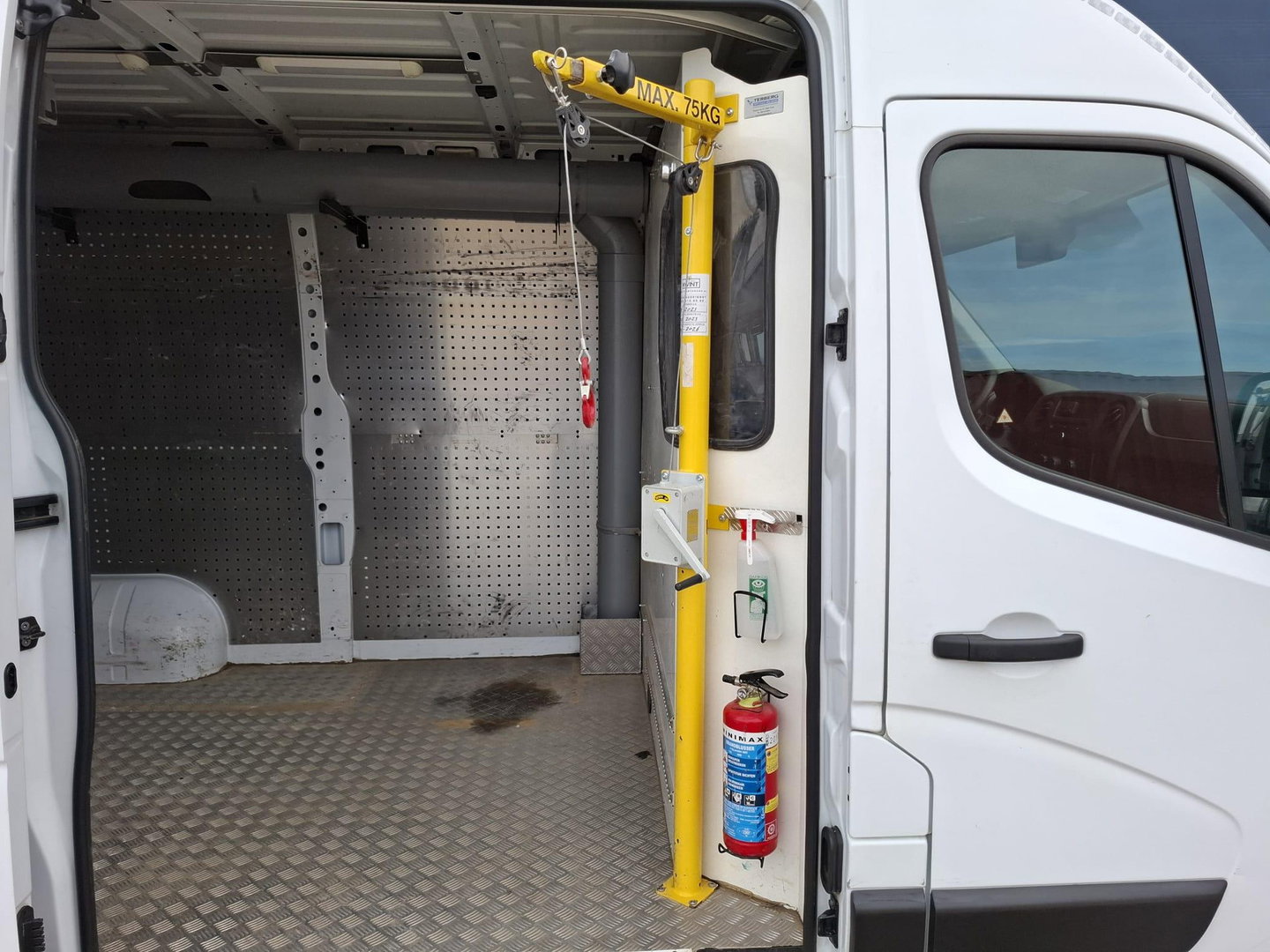 Renault Master T35 2.3 dCi L2H2 AIRCO / CRUISE CONTROLE / IMPERIAL / TREKHAAK / EURO 6