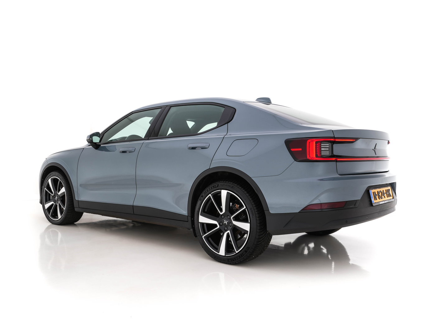 Polestar 2 Long Range Single Motor 78 kWh [ 3-Fase-11kW ] {SOH-95%} (INCL-BTW) *NAVI-FULLMAP | FULL-LED | KEYLESS | CAMERA | LANE-ASSIST | DIGI-COCKPIT | DAB+ | COMFORT-SEATS | ECC | PDC | 20''ALU*