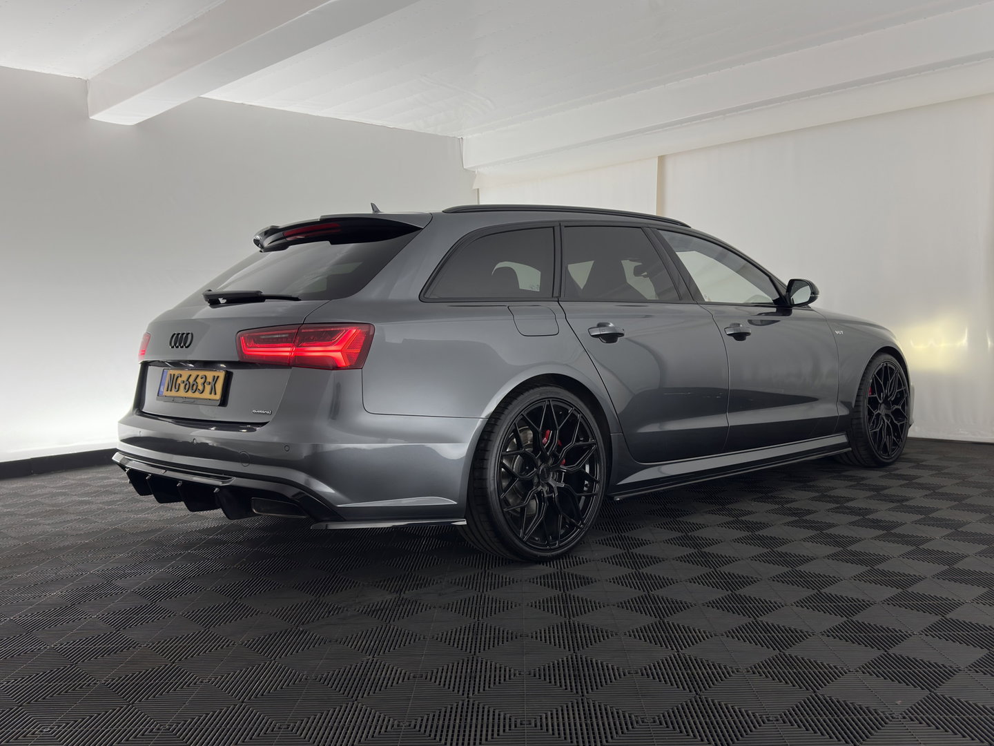 Audi A6 Avant 3.0 TDI BiT Quattro Competition Aut. *LEATHER | FULL-LED | CAMERA | NAVI-FULLMAP | HEATED-SPORTSEATS | KEYLESS | CRUISE | PDC | PRIVACY-GLASS | TOWBAR | 21"ALU