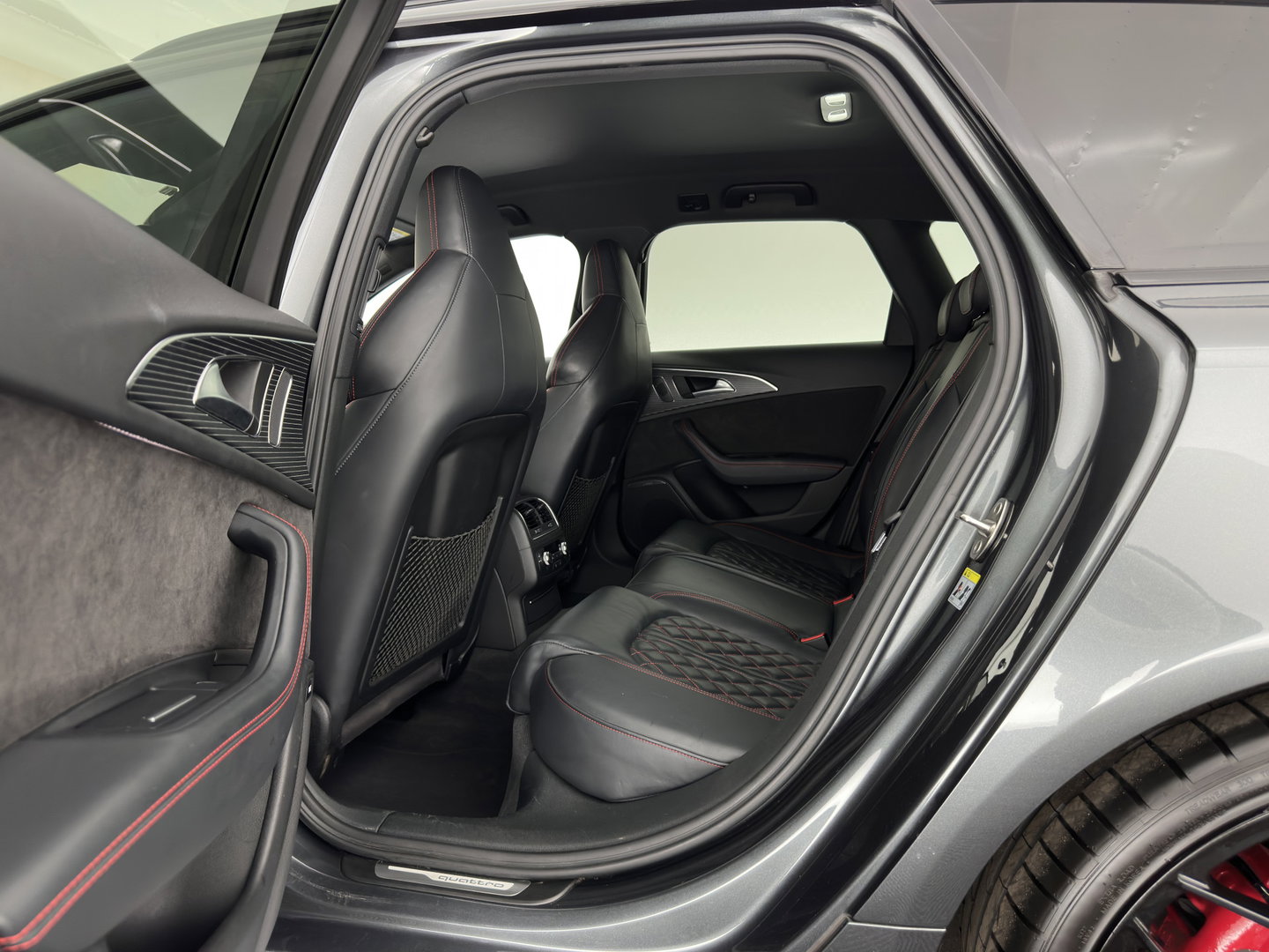 Audi A6 Avant 3.0 TDI BiT Quattro Competition Aut. *LEATHER | FULL-LED | CAMERA | NAVI-FULLMAP | HEATED-SPORTSEATS | KEYLESS | CRUISE | PDC | PRIVACY-GLASS | TOWBAR | 21"ALU