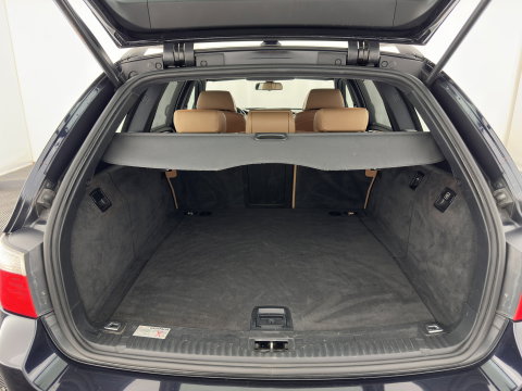 BMW 5 Serie Touring 535d M-Sportpack High Executive Aut. * PANO | LEATHER | HEATED SPORTSEATS | HIFI-SOUND | NAVI-FULLMAP | CRUISE | XENON | MEMORY-PACK | 19"ALU*