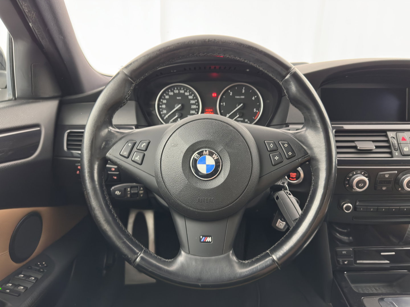BMW 5 Serie Touring 535d M-Sportpack High Executive Aut. * PANO | LEATHER | HEATED SPORTSEATS | HIFI-SOUND | NAVI-FULLMAP | CRUISE | XENON | MEMORY-PACK | 19"ALU*