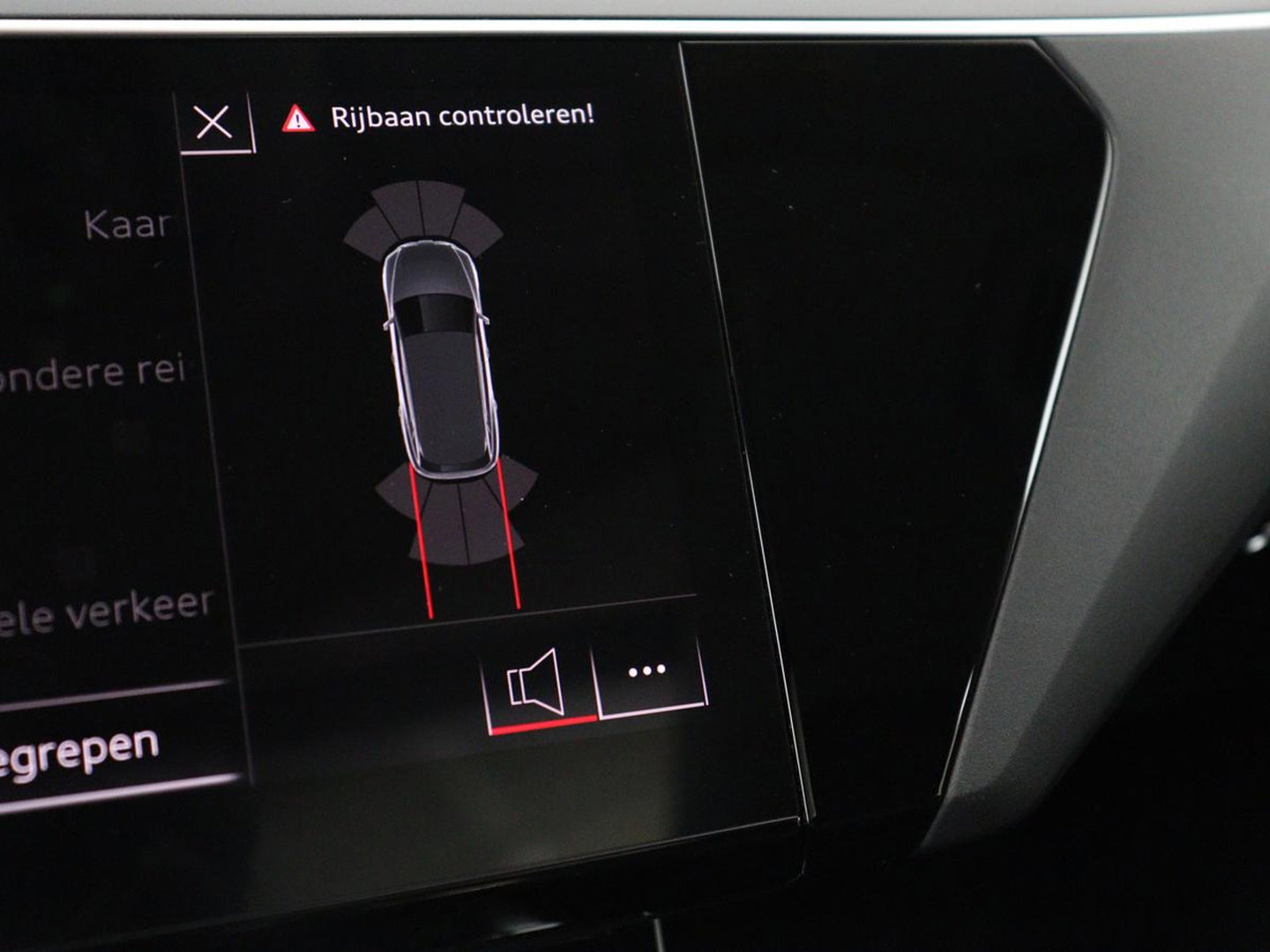 Audi e-tron e-tron 50 quattro Launch edition plus 71 kWh | SOH 90.6 | Panoramadak | Luchtvering | Adaptive cruise | Leder | Carplay | Memory | Stoelverwarming | Navi. Full map | PDC
