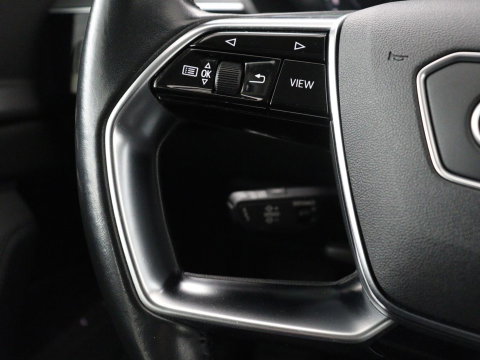Audi e-tron e-tron 50 quattro Launch edition plus 71 kWh | SOH 90.6 | Panoramadak | Luchtvering | Adaptive cruise | Leder | Carplay | Memory | Stoelverwarming | Navi. Full map | PDC