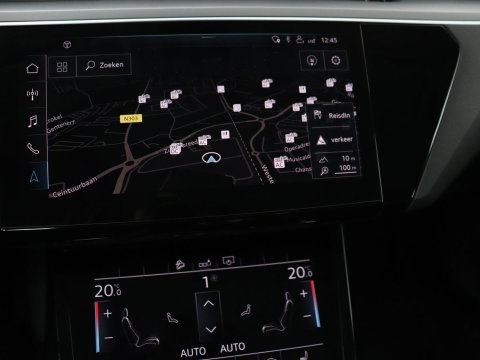 Audi e-tron e-tron 50 quattro Launch edition plus 71 kWh | SOH 90.6 | Panoramadak | Luchtvering | Adaptive cruise | Leder | Carplay | Memory | Stoelverwarming | Navi. Full map | PDC