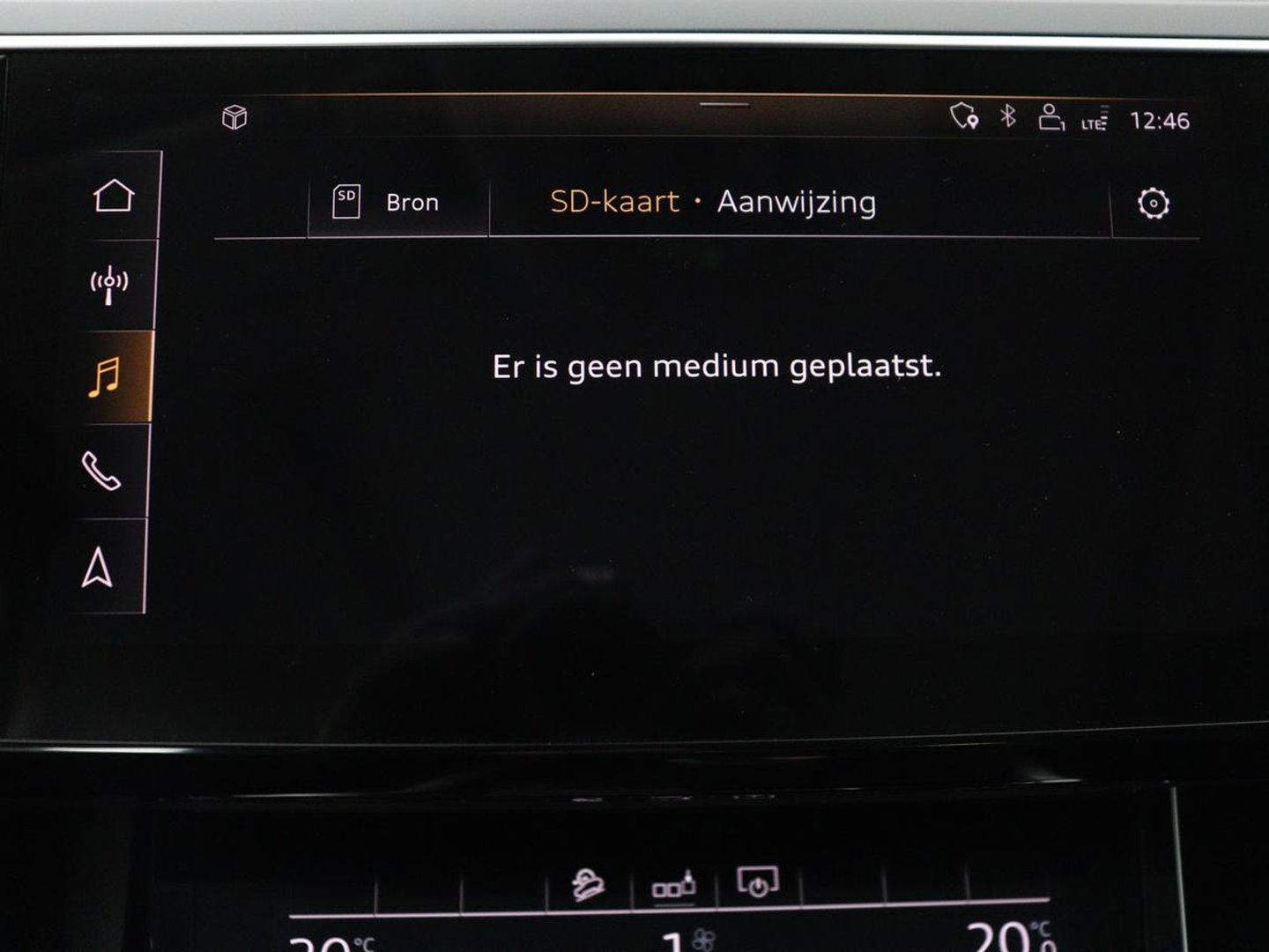 Audi e-tron e-tron 50 quattro Launch edition plus 71 kWh | SOH 90.6 | Panoramadak | Luchtvering | Adaptive cruise | Leder | Carplay | Memory | Stoelverwarming | Navi. Full map | PDC