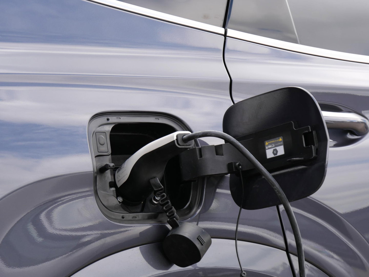 Hyundai Santa Fe PHEV PREMIUM PLUS SKY/ 7-PERSOONS/ TREKHAAK/ NL-AUTO 1STE EIGENAAR