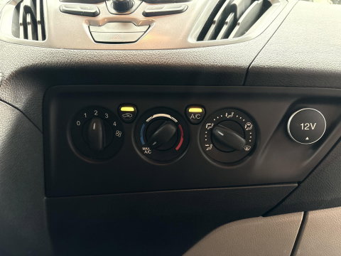 Ford Transit Custom 340 2.0 TDCI L2H1 Ambiente DC | DAKDRAGERS | 130PK | CRUISE