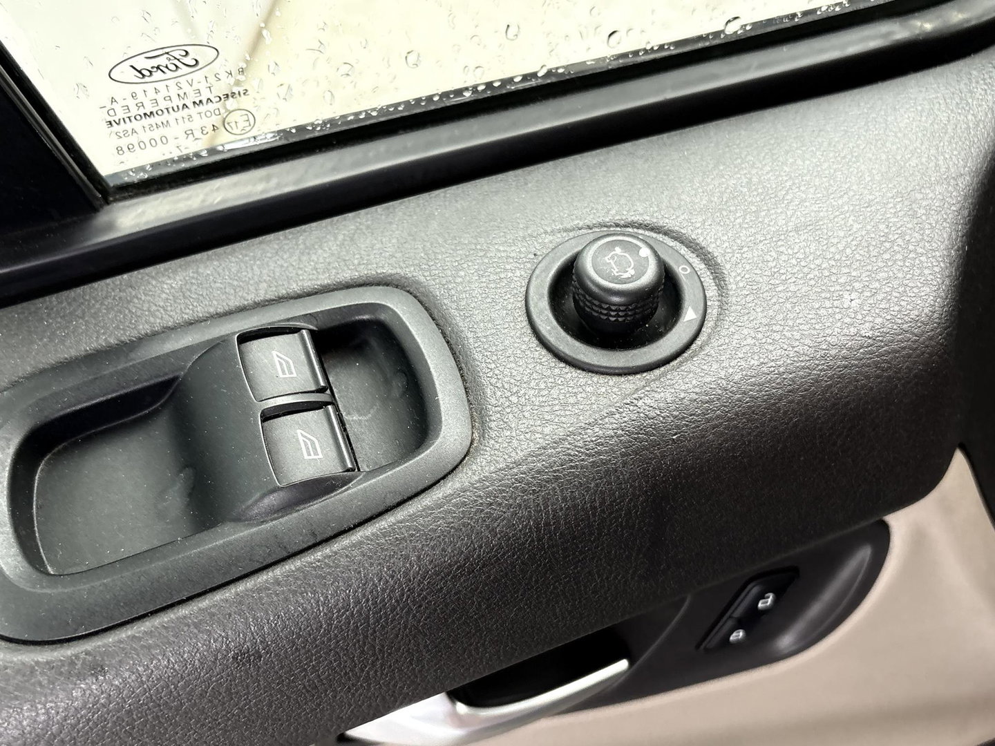 Ford Transit Custom 340 2.0 TDCI L2H1 Ambiente DC | DAKDRAGERS | 130PK | CRUISE