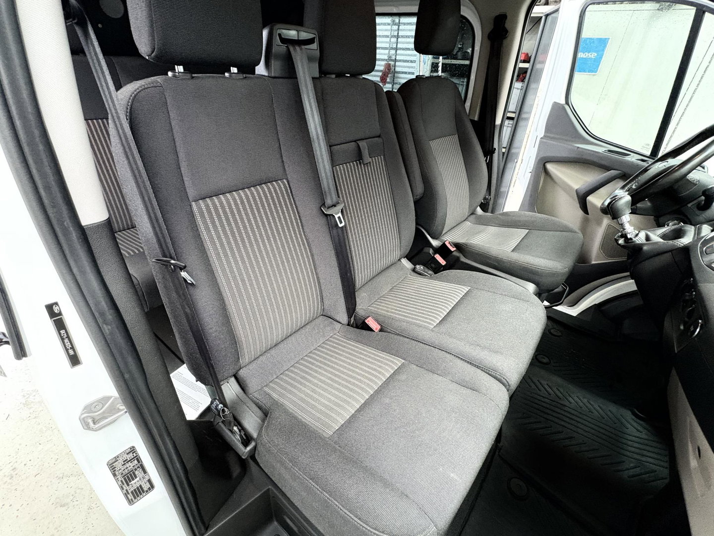 Ford Transit Custom 340 2.0 TDCI L2H1 Ambiente DC | DAKDRAGERS | 130PK | CRUISE