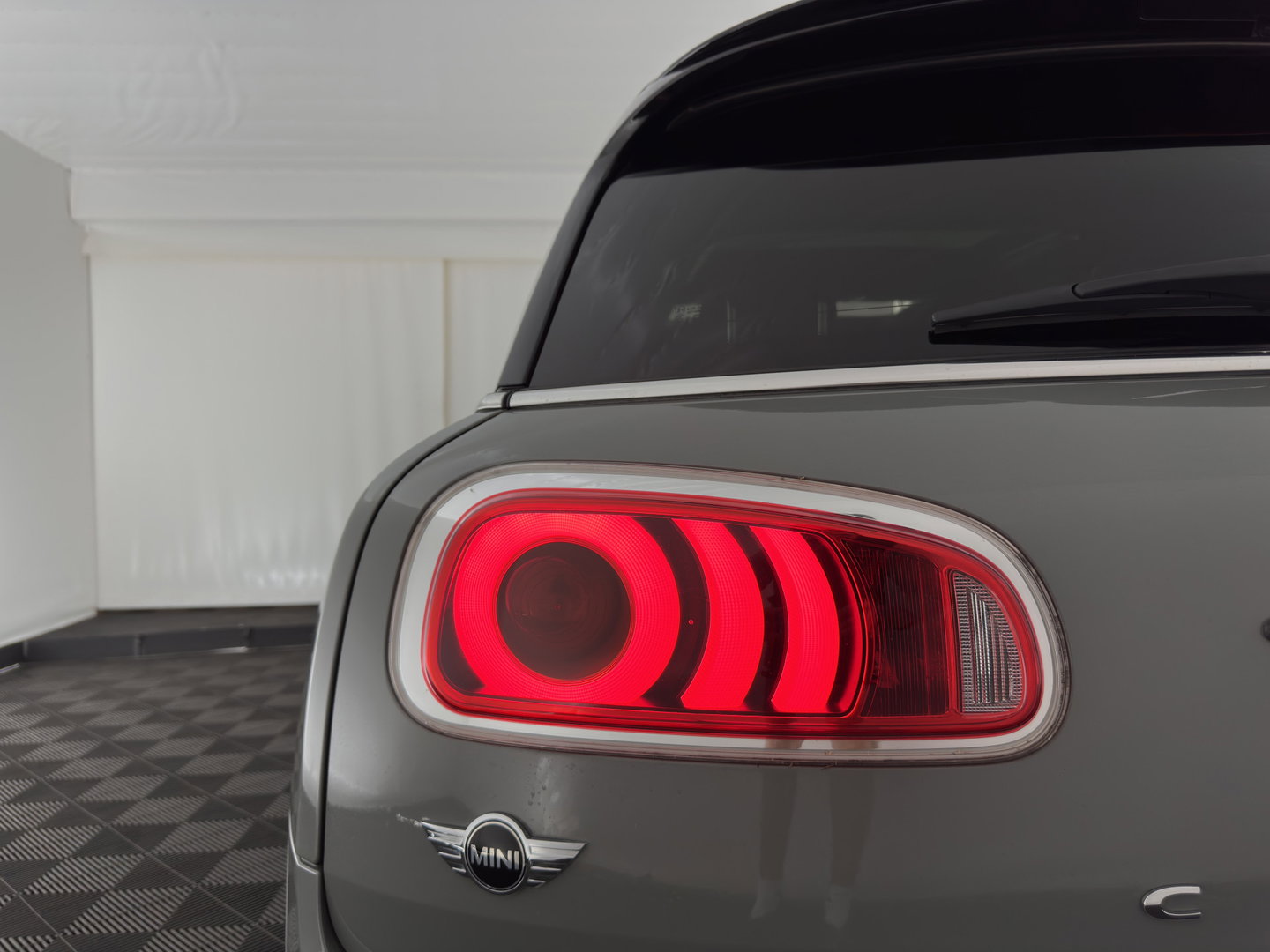 MINI Clubman 2.0 Cooper SD ALL4 Chili Serious Business Aut. *FULL-LED | HEATED-SPORTSEATS | KEYLESS | NAVI-FULLMAP | ECC | PDC | CRUISE | AMBIENTLIGHT | 18''ALU*