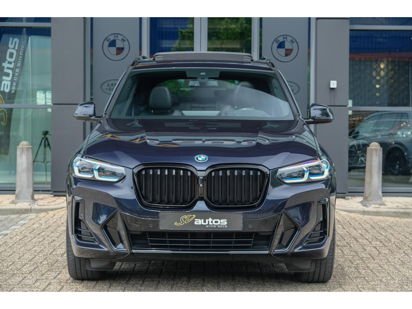 BMW X3 xDrive30e 292pk M-sport High Exe. Panoramadak Laser lampen 360 camera Black edition Sportstoelen leder