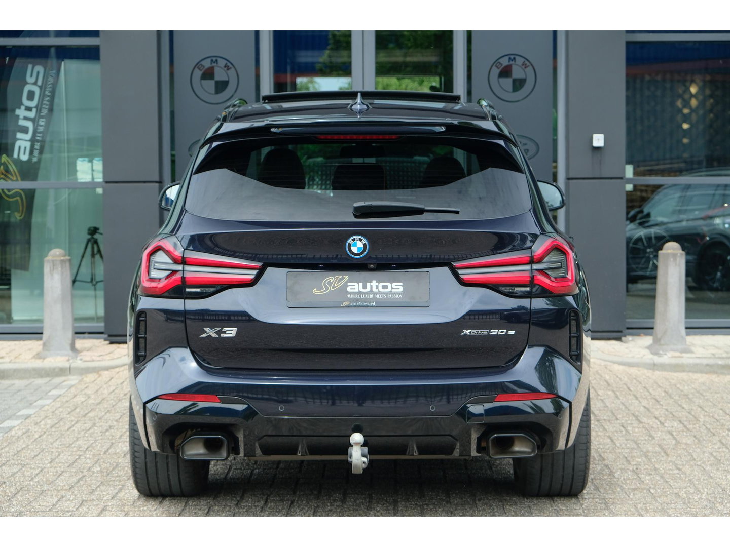 BMW X3 xDrive30e 292pk M-sport High Exe. Panoramadak Laser lampen 360 camera Black edition Sportstoelen leder