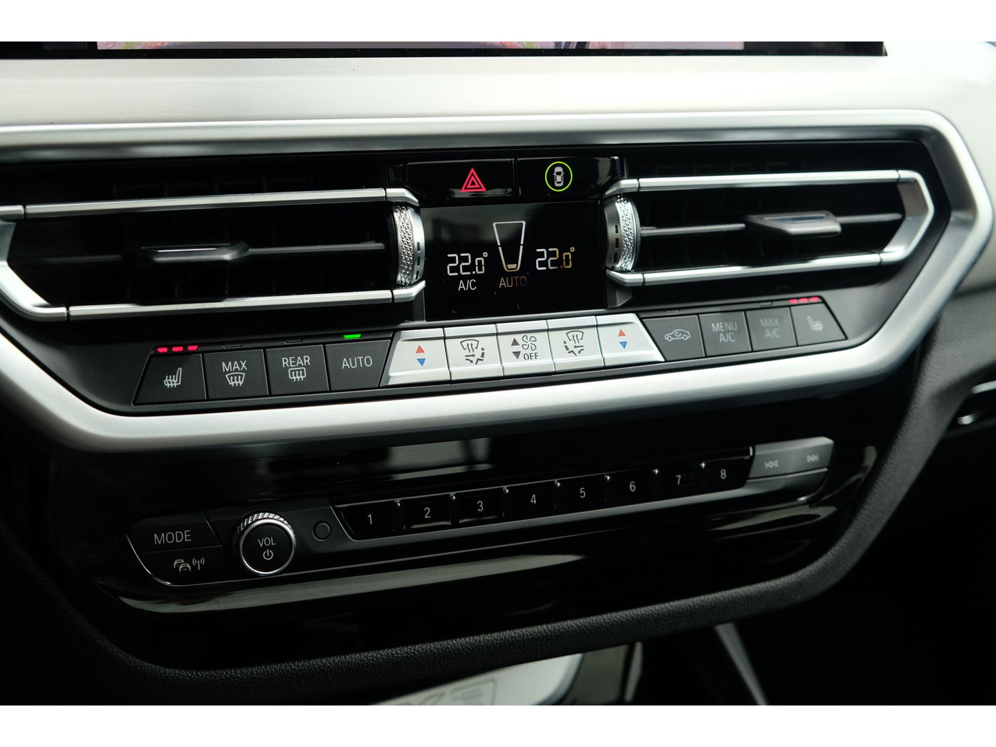 BMW X3 xDrive30e 292pk M-sport High Exe. Panoramadak Laser lampen 360 camera Black edition Sportstoelen leder