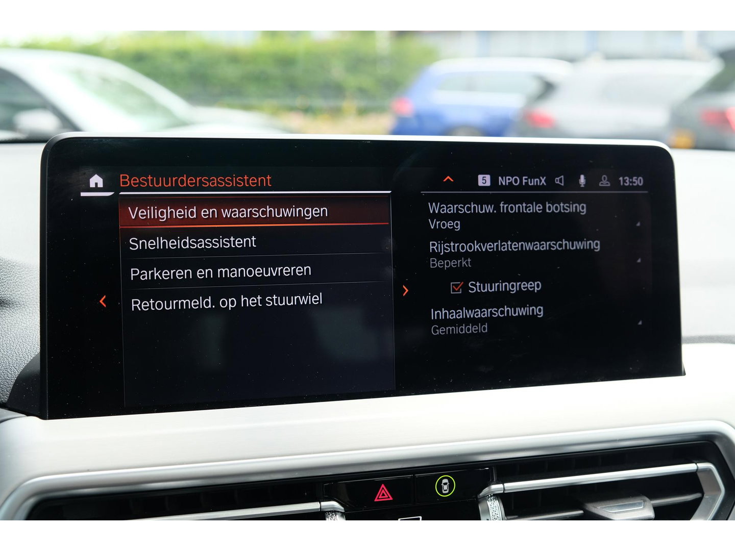 BMW X3 xDrive30e 292pk M-sport High Exe. Panoramadak Laser lampen 360 camera Black edition Sportstoelen leder