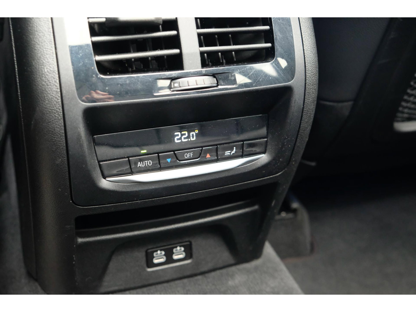 BMW X3 xDrive30e 292pk M-sport High Exe. Panoramadak Laser lampen 360 camera Black edition Sportstoelen leder