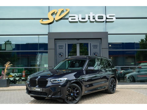 BMW X3 xDrive30e 292pk M-sport High Exe. Panoramadak Laser lampen 360 camera Black edition Sportstoelen leder