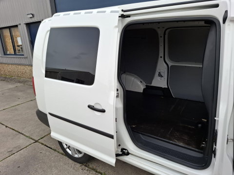 Volkswagen Caddy 2.0 TDI L2H1 BMT 4Motion Maxi Highline DUBBELE SCHUIFDEUR / AUTOMAAT / EURO 6 / 4X4 / NAVI