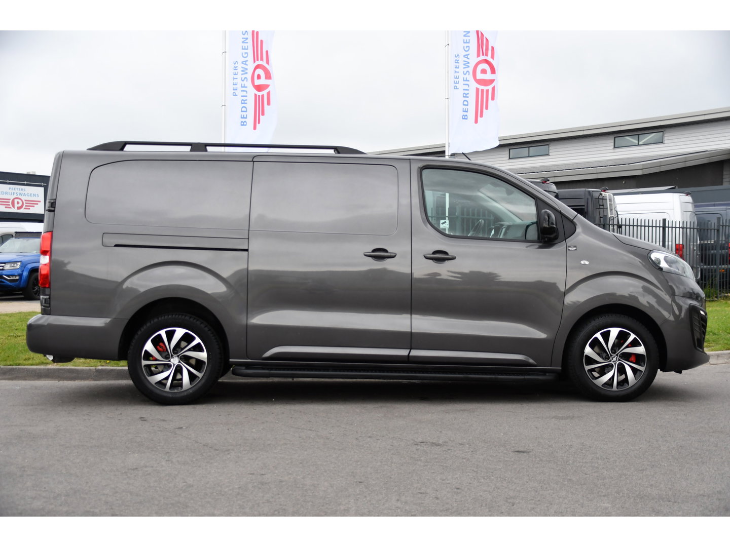 Fiat Scudo 2.0 MultiJet L3H1 PB Edition Camera, Cruise, Carplay, LED, Automaat, 177pk, Multimedia, Trekhaak, Sensoren, Uniek!